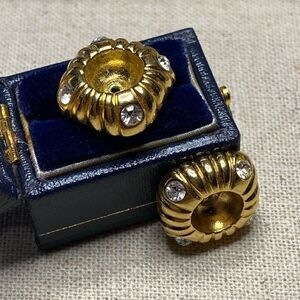 💛 Joan Rivers Gold & Crystal Earring Jackets